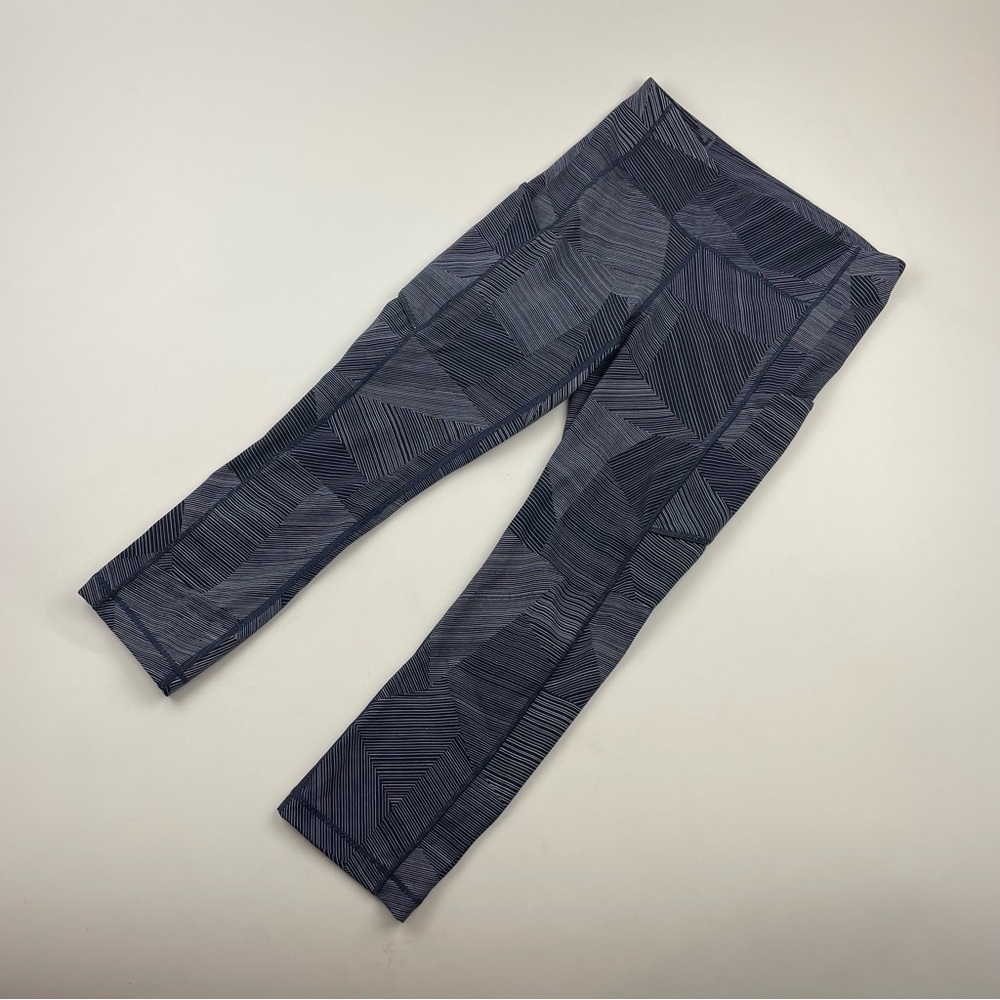 Lululemon Speed Up Crop 21" Etch Hail Midnight Navy Size 6